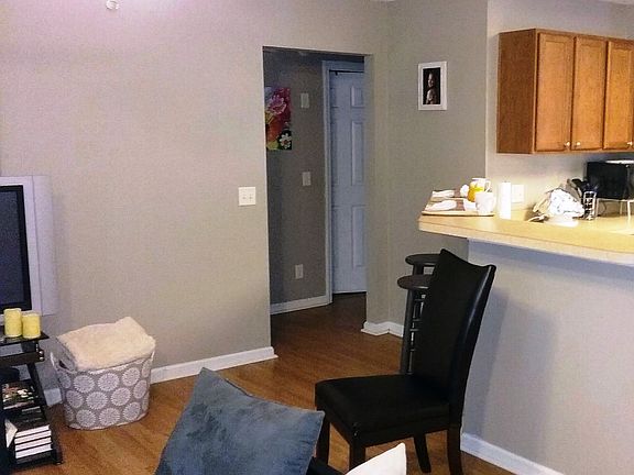 family room w/ laminate 