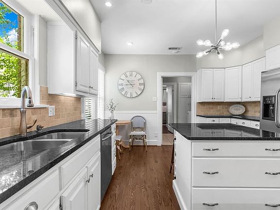 2nd image of 5419 Vanderbilt Ave