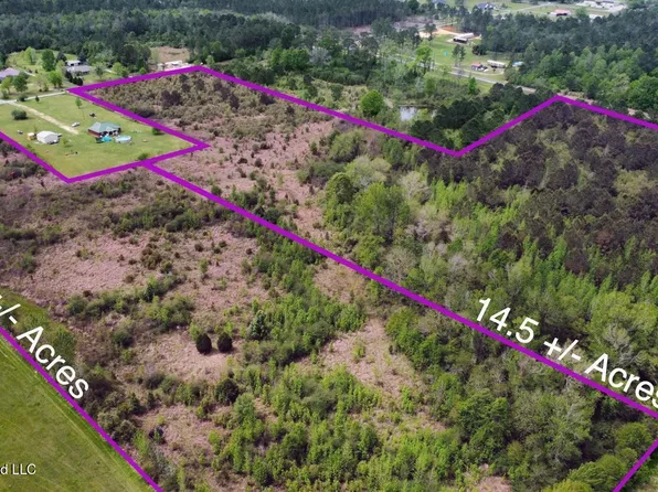 6211 Wesley Powell Rd, Lucedale, MS 39452