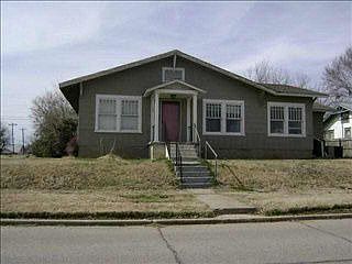 1st image of 303 N Park St