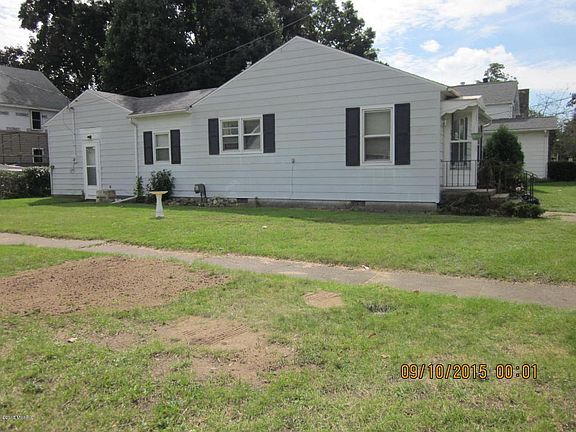 2nd image of 412 N Kalamazoo St