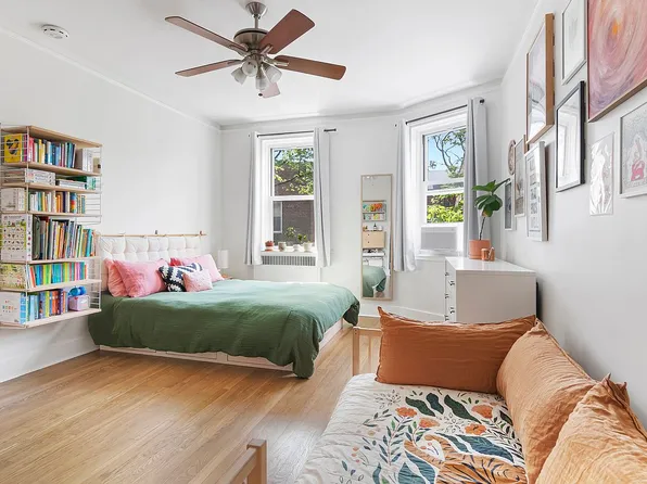 140 E 2nd St APT 6F, Brooklyn, NY 11218