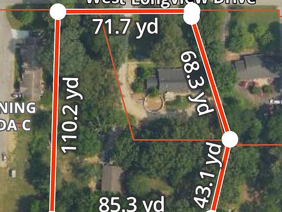 2nd image of 104 W Longview Dr
