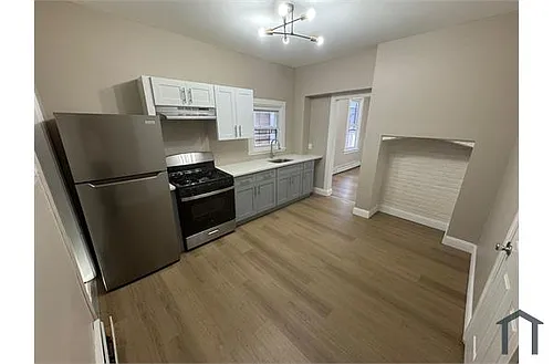 108 Franklin St #2 Photo 1