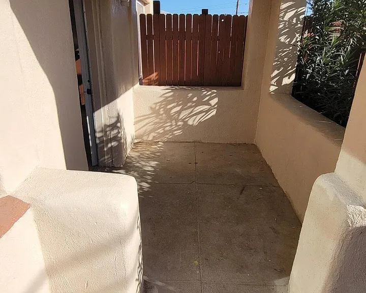 3914 S 5th Ave — Photo 2