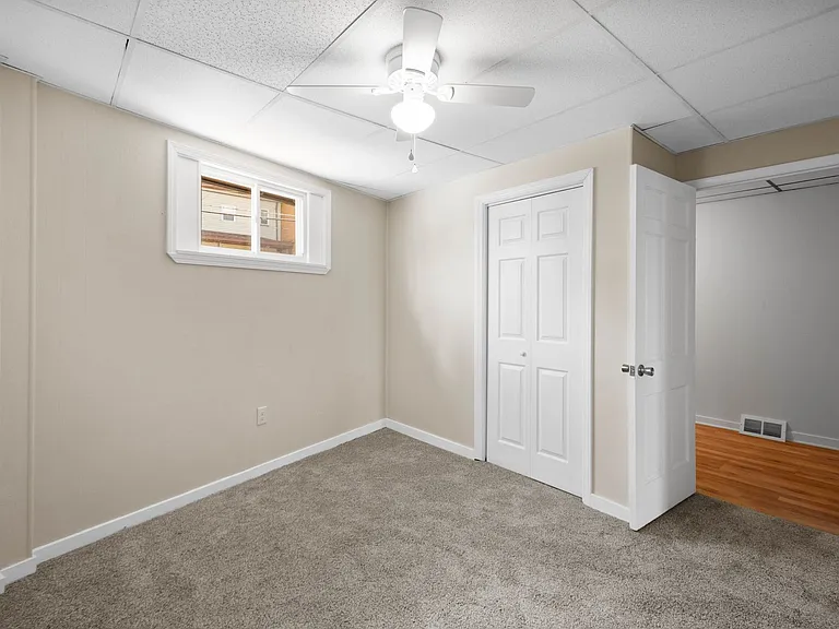2405 Arlington Ave — Photo 16