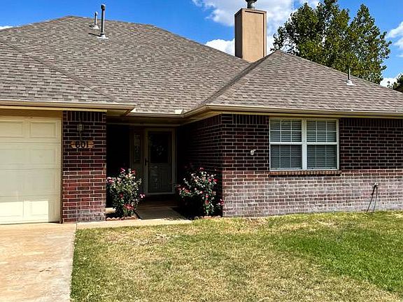 2nd image of 601 Aspen Dr