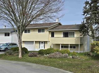 11050 Swan Cres, Surrey, BC V3R 5B6
