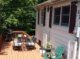 5 Vassar Trl, Hopatcong, NJ 07843