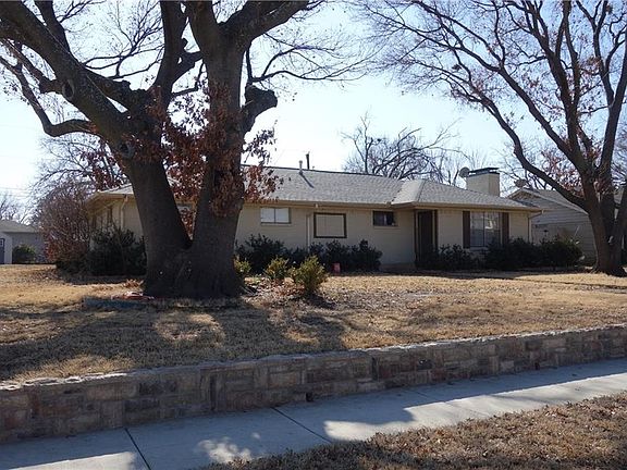 2nd image of 1820 Gravley Dr