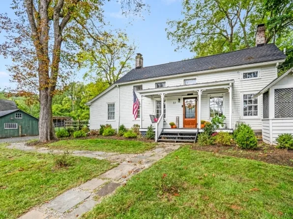 37 W Main St, Mendham Twp., NJ 07945