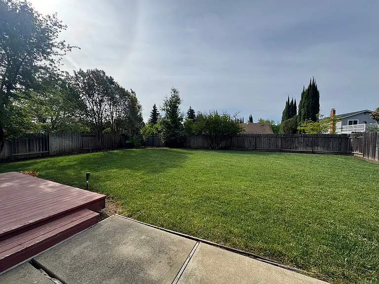 3445 Quincey Ln — Photo 30