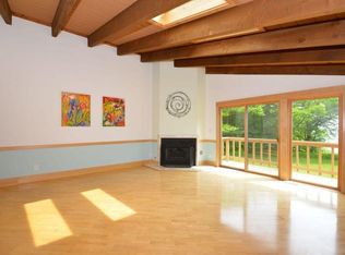 686 Lakefield Rd, Grafton, WI 53024