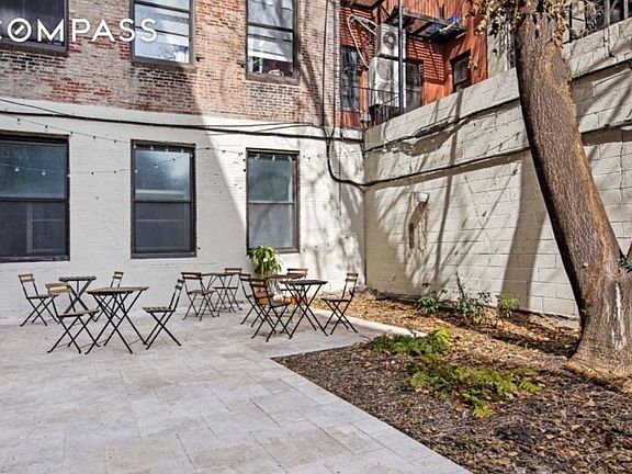 5th image of 250 Elizabeth St #3