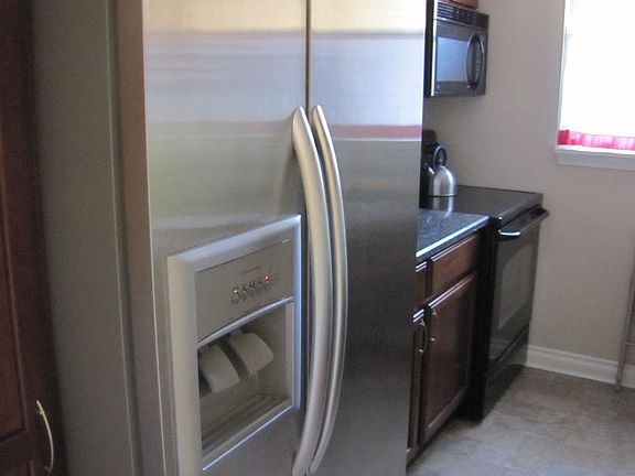 2nd image of 655 Randolph St APT 101