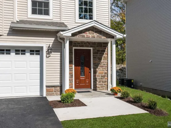 20 Mountain Ave #1, Wanaque, NJ 07465