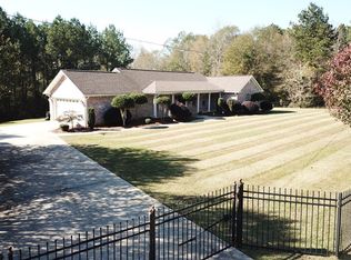 751 Service Rd, Laurel, MS 39443