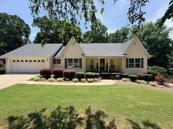 5324 Forest South Pl, Oakwood, GA 30566