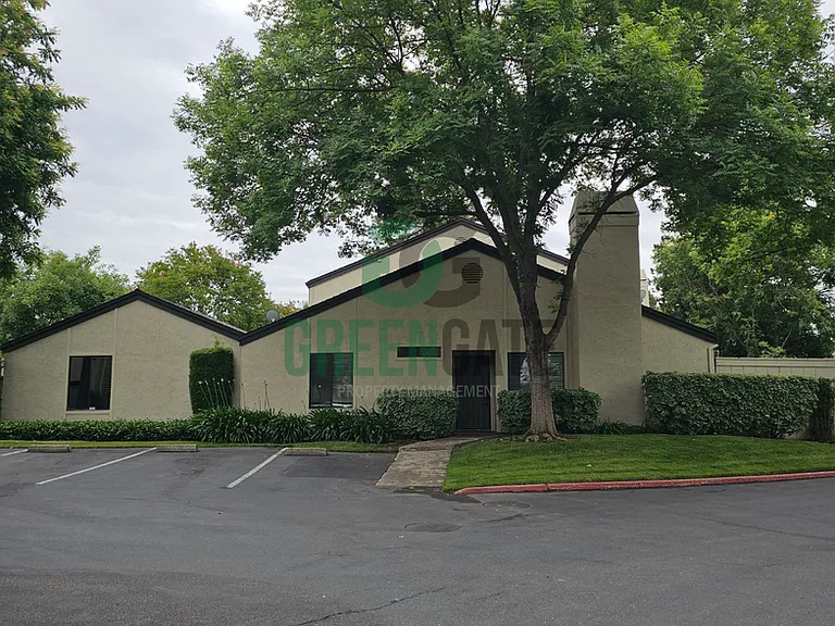 1108 Cedar Creek Dr #1 — Photo 1