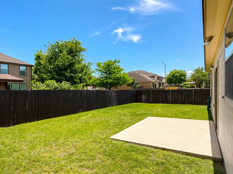 8725 Panadero Dr — Photo 29