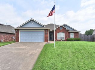 10309 E 97th Ct N, Owasso, OK 74055