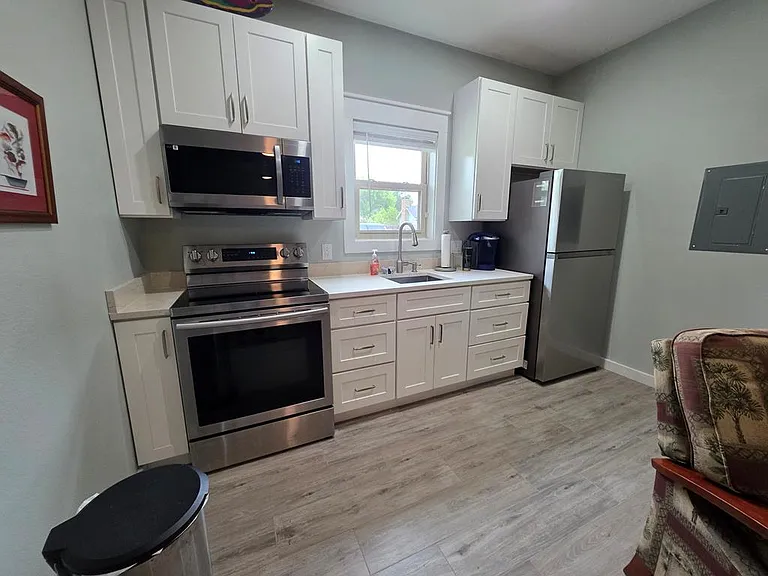 1123 E Cedar St #A — Photo 7