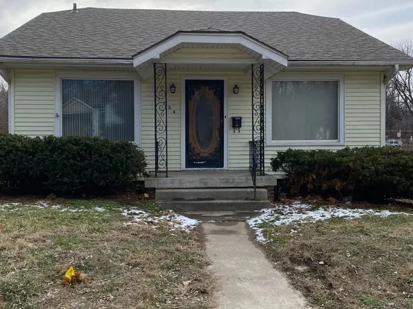 1704 Pacific St, Saint Joseph, MO 64503