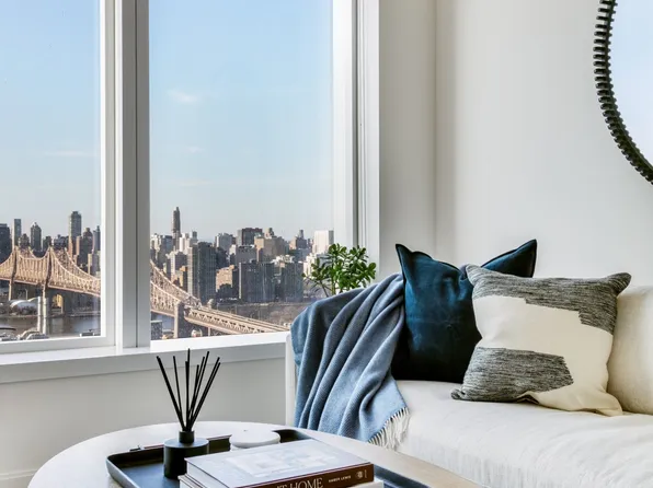 23-15 44th Road image 4 of 21