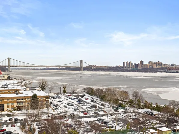 1055 River Road image 1 of 33