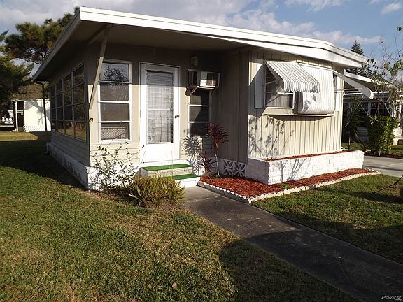2nd image of 3632 Copenhagen St
