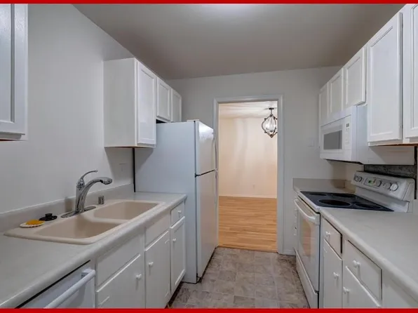 3410 Valley Ridge Rd APT 3, Middleton, WI 53562