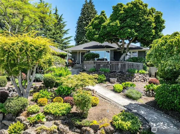 6046 50th Avenue SW, Seattle, WA 98136