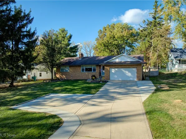 481 Meadowlane Rd, Seven Hills, OH 44131