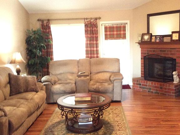 4th image of 5296 Woodchase Dr