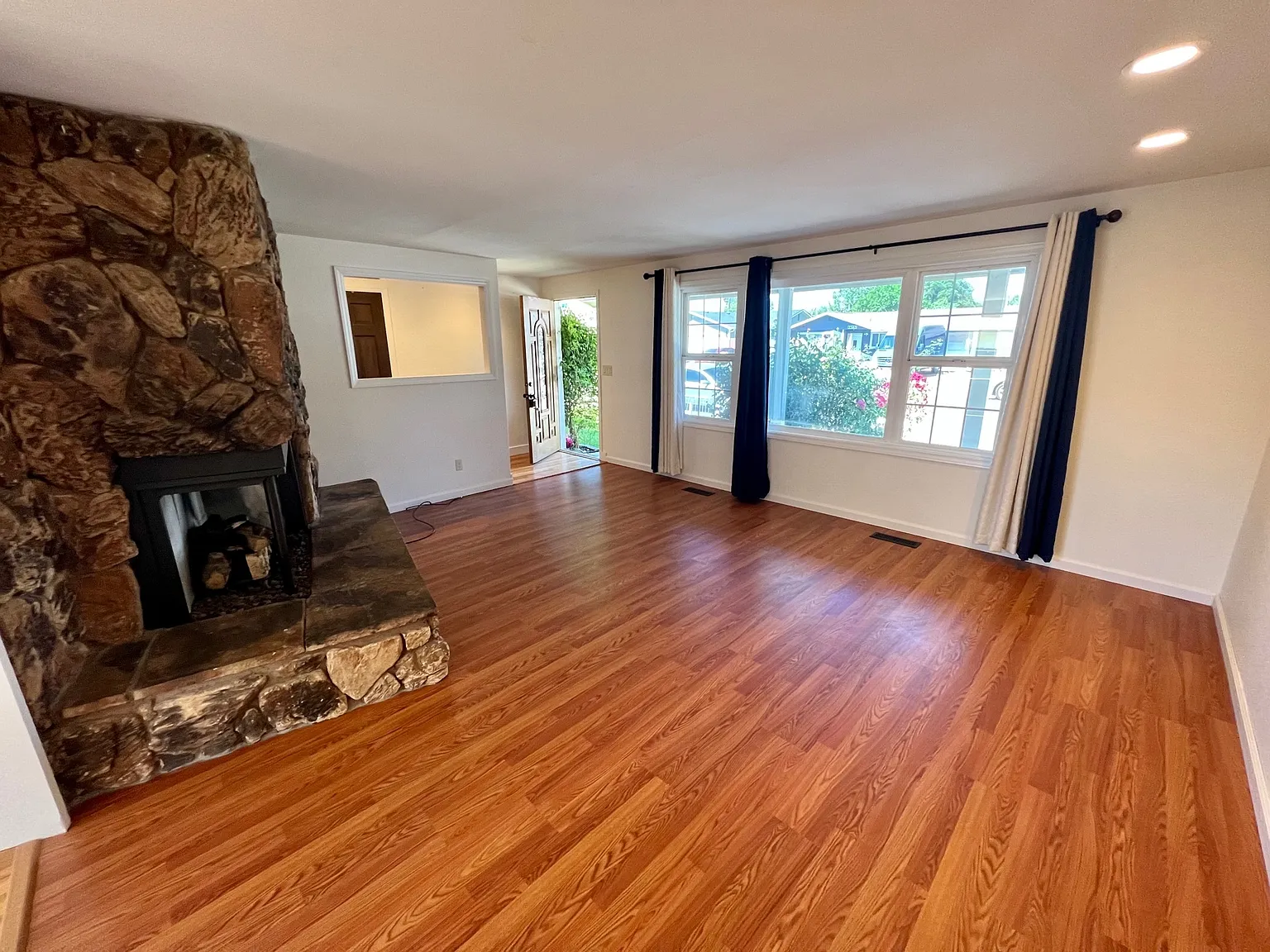 540 ID #, 2570 Aztec Ave - 1 — Photo 4