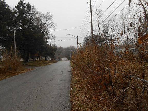 4th image of 5440 Skiles Ave
