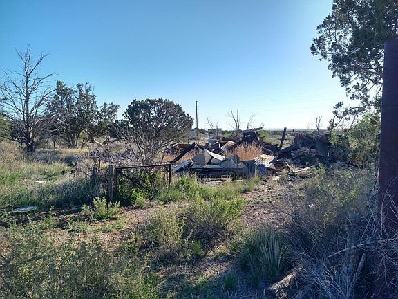 3rd image of 512 Dunn Ave N