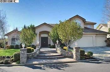 1st image of 211 Murcia Ct