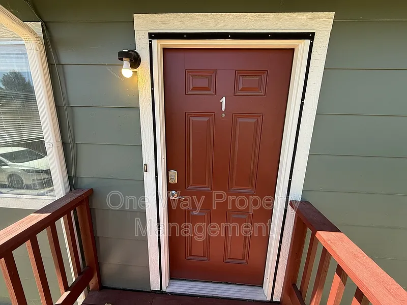 1 bed, 1.0 bath, $1,000 — Photo 2
