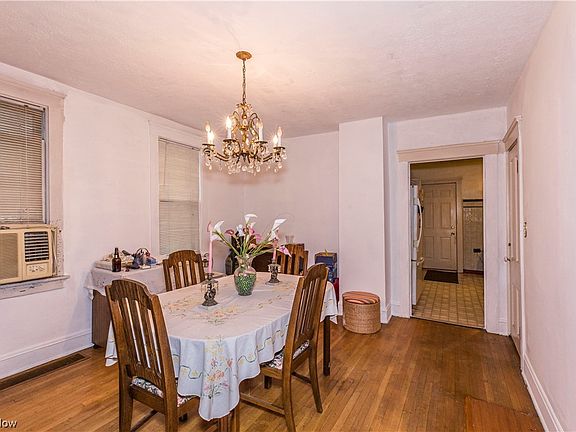 4th image of 3490 W 58th St