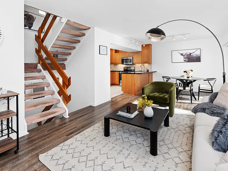 814 W Bleeker St #C1 — Photo 7
