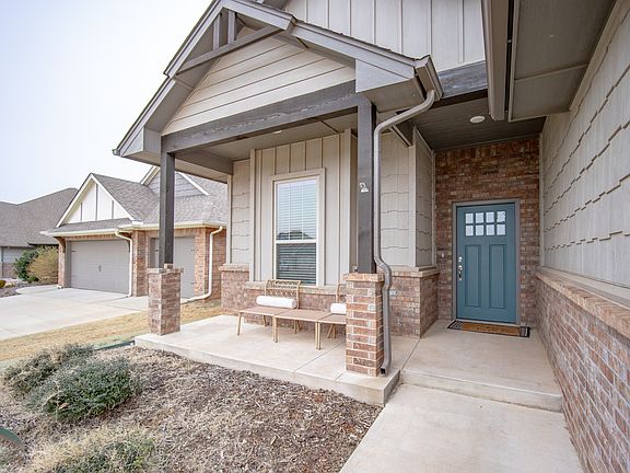 2nd image of 18644 Groveton Blvd
