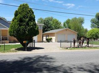217 Sunset Ln, Pueblo, CO 81005