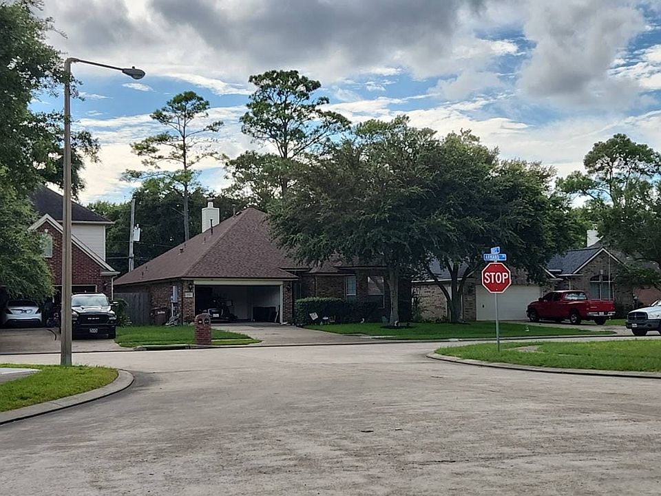 2nd image of 502 Brays Ct