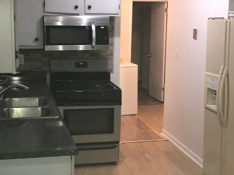 3466 Fairlane Dr NW — Photo 3