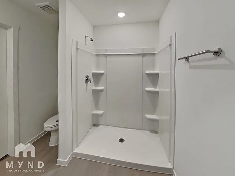 1262 Basswood Dr — Photo 15
