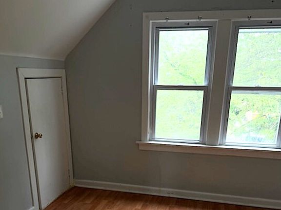 3rd image of 9248 S Lowe Ave