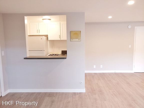 5th image of 1400 N Fairfax Ave APT 18