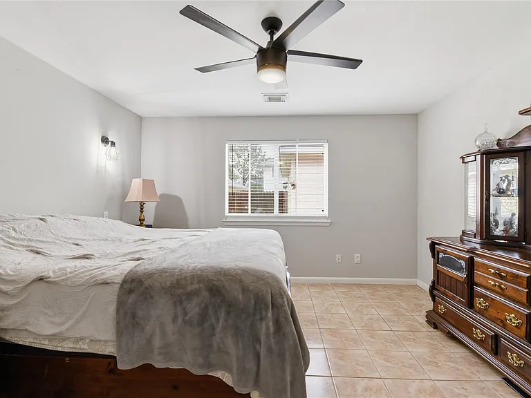 6136 Lone Prairie Way — Photo 9