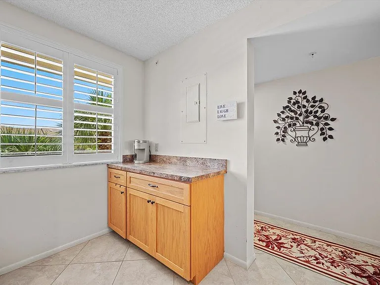 2001 Marina Isle Way #405 — Photo 6